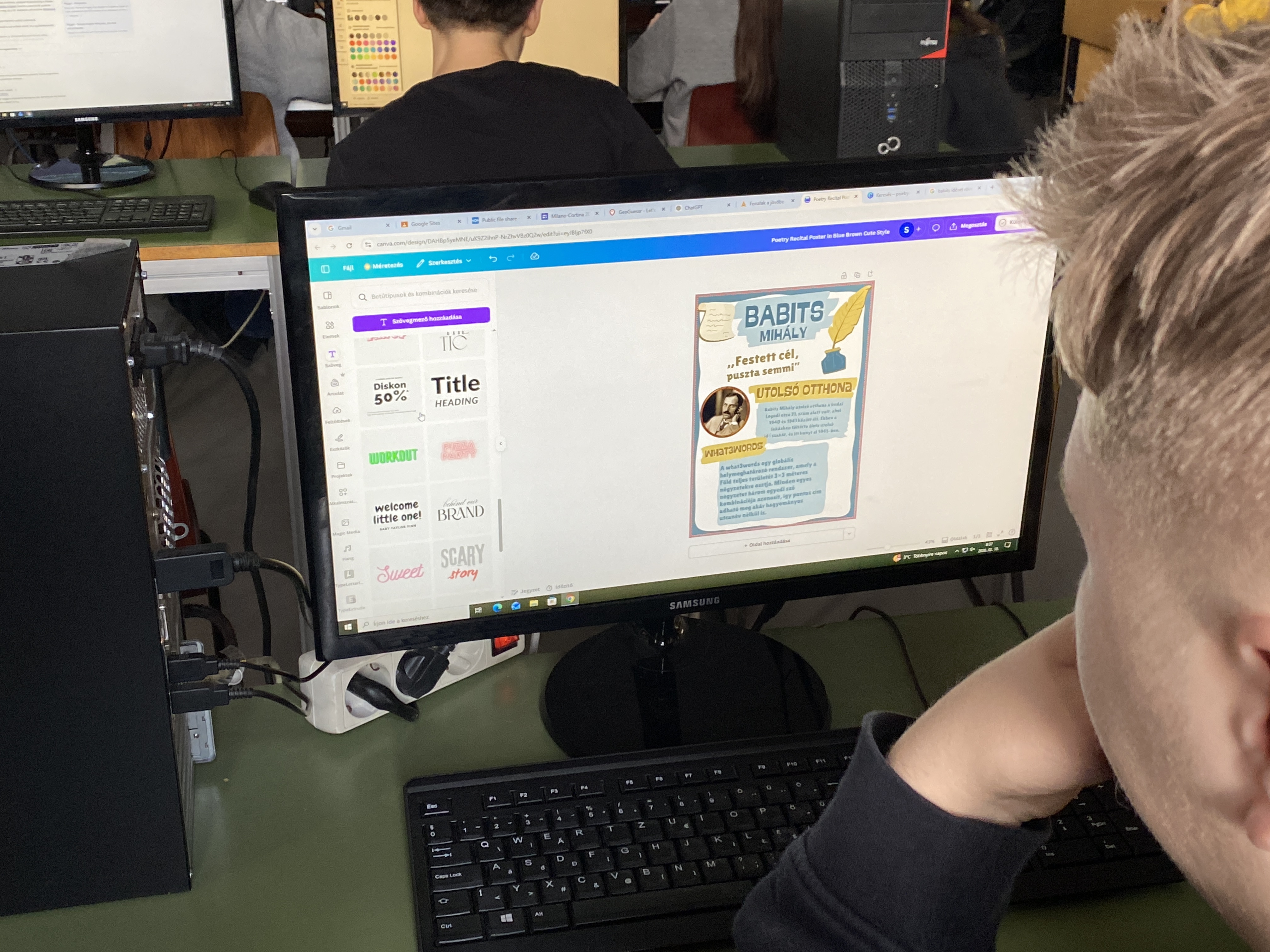 Diák Canva-ban plakátot készít Babits Mihályról